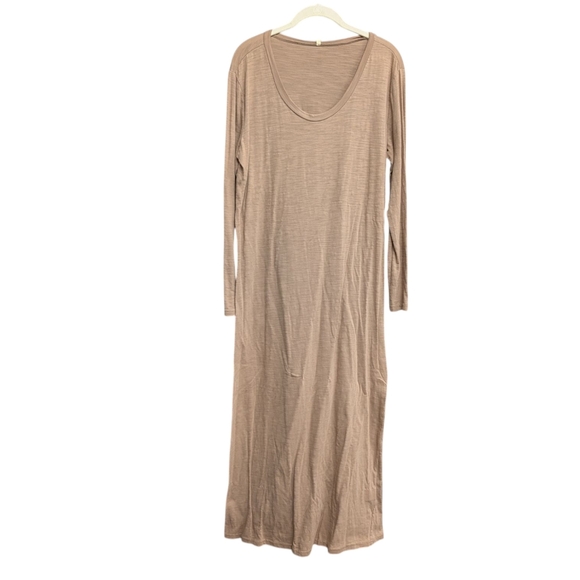 Tan long sleeve lightweight maxi dress medium - Picture 1 of 9